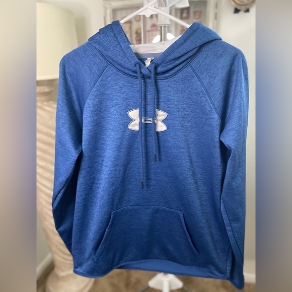 Under Armour Other - Junior Boys M Under Armour Blue Sweatshirt